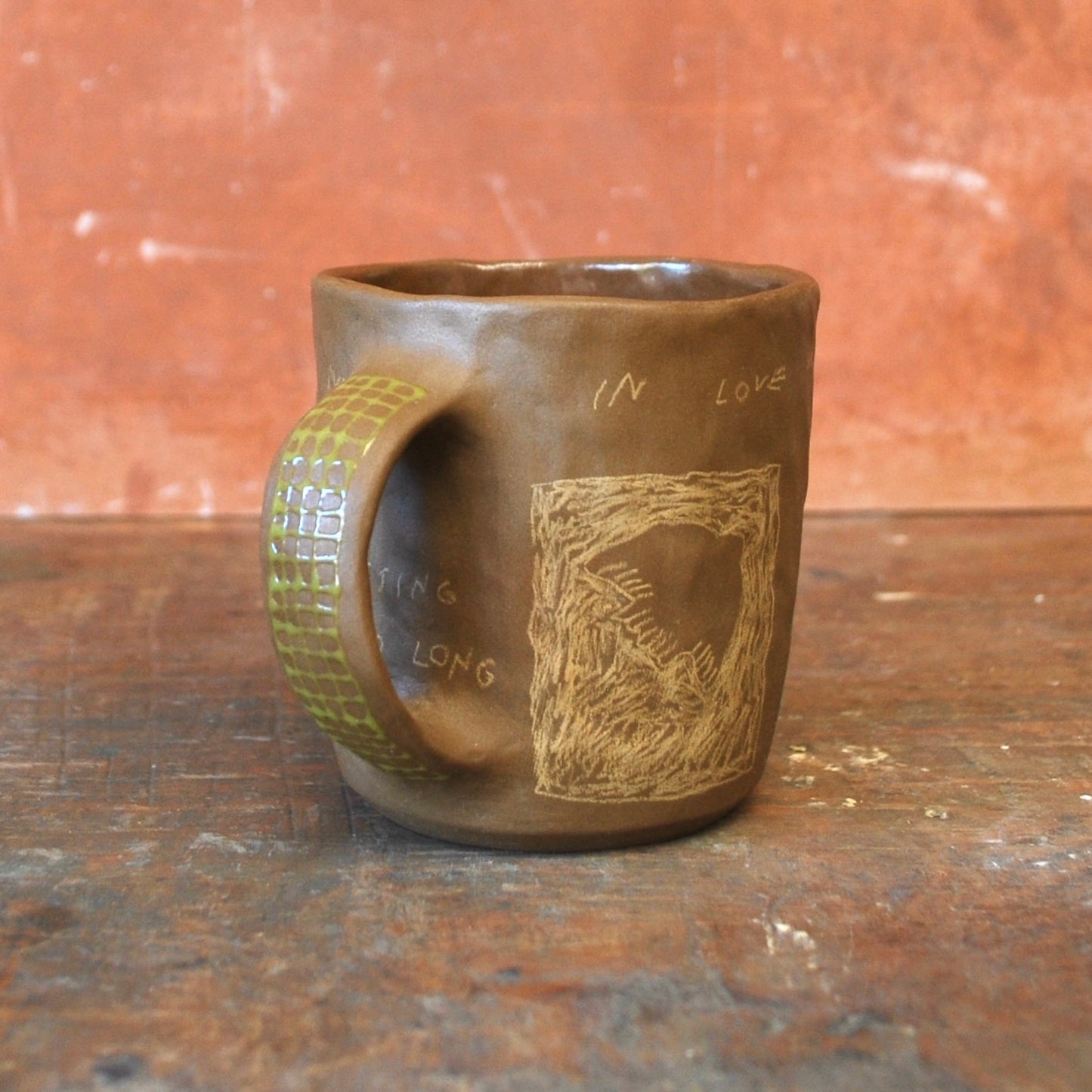 an empty cup